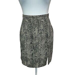 Taiga Paris Elegant Snake Print Skirt
